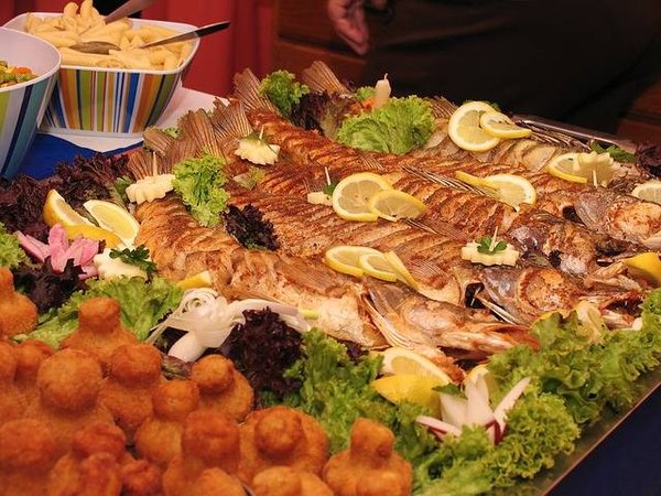 Comment gérer logistiquement le repas d'un baptême ?
